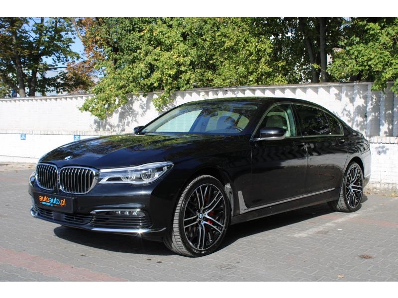 BMW SERIA 7 2018 prod. Bmw 750i 2018 rok 449KM SERWISOWANA