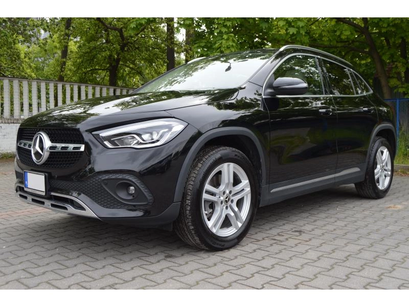 Mercedes GLA 2021 prod. Panoramiczny dach! Minimalny przebieg! 2.0 benzyna!