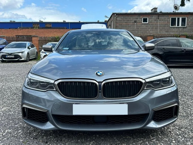 BMW SERIA 5 2017 prod. / 2017 1rej. M550I / SALON PL / BEZWYPADKOWY / SERWISOWANY W ASO / BOGATE WYPOSAŻENIE