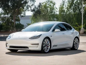 TESLA MODEL 3 2020 prod.